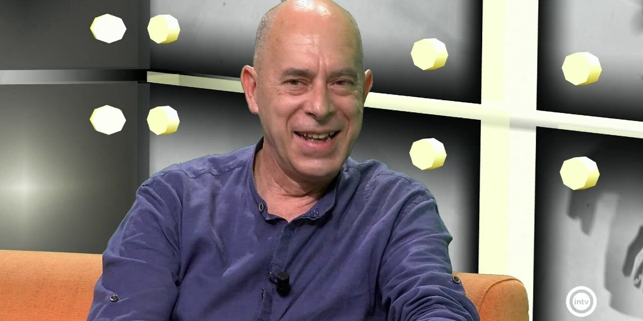 6a5c212969340a0315d7a4e97066fff2maxresdefault.jpg